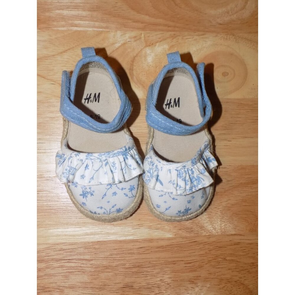 H&M Denim & Floral Print Toddler Shoes 18-19 - Picture 3 of 9